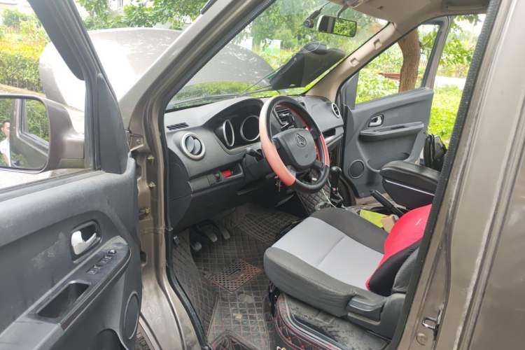 Used CHANGAN KAICHENG Ruixing M60 2019 1.5L Standard Version China VI Emission Standard 5/6 Seats DAM15KR Driver Seat