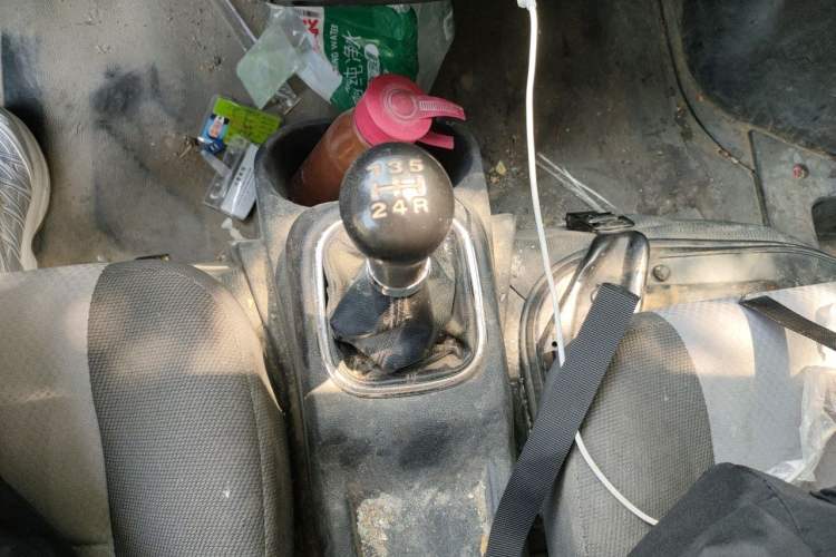 Used CHANGAN KAICHENG Ruixing M60 2019 1.5L Business Version China VI 6-Seater DAM15KR Gear Lever