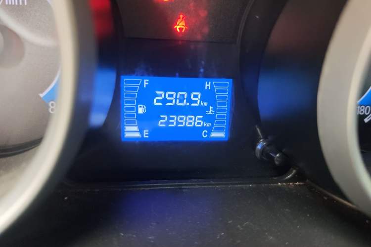 Used CHANGAN KAICHENG Ruixing M60 2019 1.5L Standard Model China V Emission Standards 5/6 Seats 4G15S Odometer Close Up
