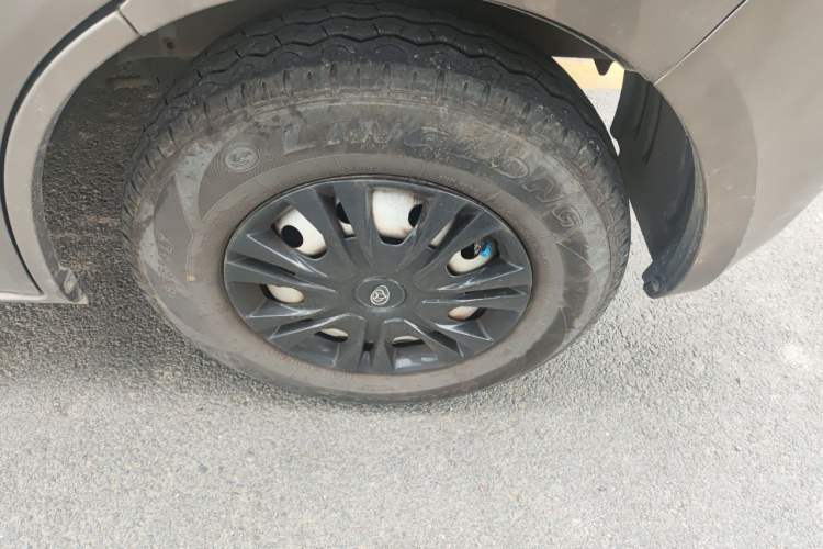 Used CHANGAN KAICHENG Ruixing M60 2019 1.5L Standard Version China VI Emission Standard 5/6 Seats DAM15KR Right Front Wheel Hub