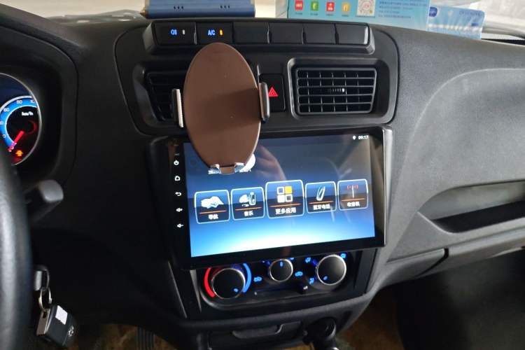 Used CHANGAN KAICHENG Ruixing M60 2019 1.5L Standard Version China VI Van with 5 Seats DAM15KR Audio And AC Panel