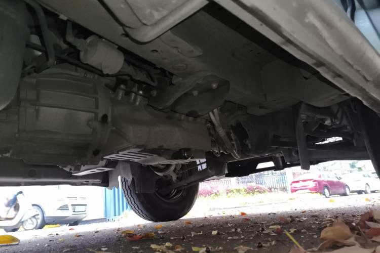 Used CHANGAN KAICHENG Ruixing M60 2019 1.5L Standard Version China VI Emission Standard 5/6 Seats DAM15KR Chassis Front Right