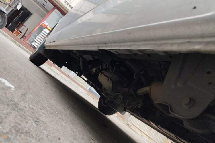 Used CHANGAN KAICHENG Ruixing M60 2019 1.5L Standard Model China V Emission Standards 5/6 Seats 4G15S Chassis Rear Left