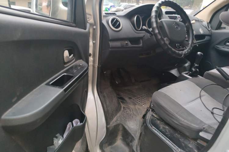 Used CHANGAN KAICHENG Ruixing M60 2019 1.5L Standard Model China V Emission Standards 5/6 Seats 4G15S Driver Seat