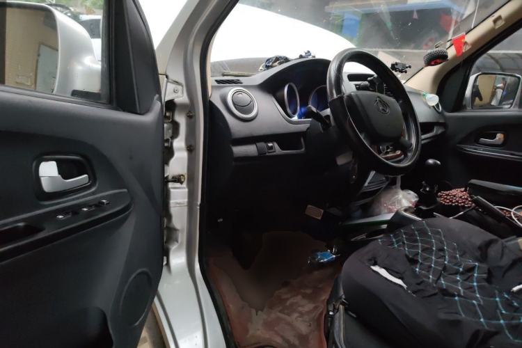 Used CHANGAN KAICHENG Ruixing M60 2019 1.5L Standard Model China V Emission Standards 5/6 Seats 4G15S Driver Seat