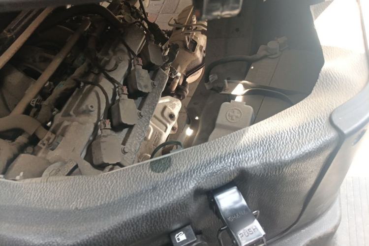 Used CHANGAN KAICHENG Ruixing M60 2019 1.5L Standard Version China VI Van with 5 Seats DAM15KR Engine Bay