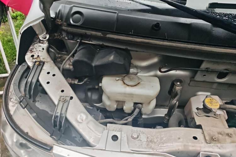Used CHANGAN KAICHENG Ruixing M60 2019 1.5L Business Version China VI 6-Seater DAM15KR Engine Bay Right