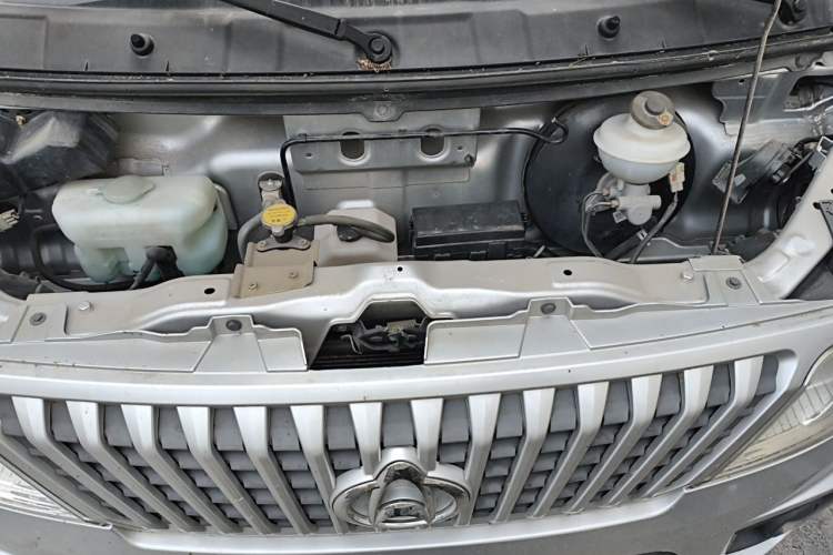 Used CHANGAN KAICHENG Ruixing M60 2019 1.5L Business Version China VI 6-Seater DAM15KR Engine Bay