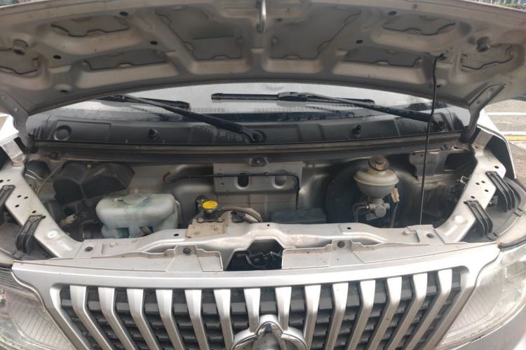 Used CHANGAN KAICHENG Ruixing M60 2019 1.5L Base Version China VI Standard 7-Seater DAM15KR Engine Bay