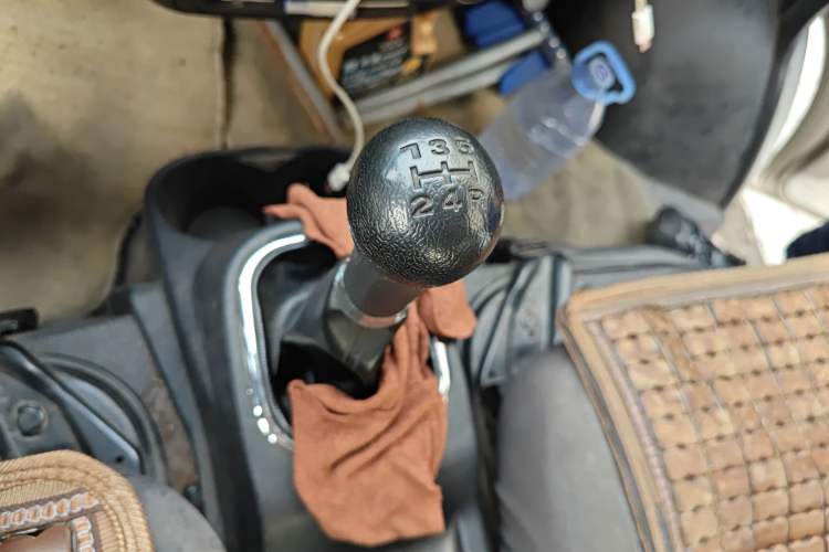 Used CHANGAN KAICHENG Ruixing M60 2019 1.5L Standard Version China VI Emission Standard 5/6 Seats DAM15KR Gear Lever