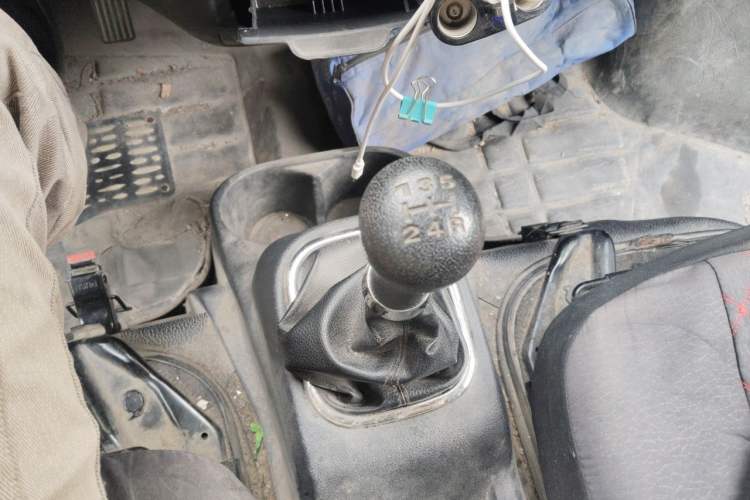 Used CHANGAN KAICHENG Ruixing M60 2019 1.5L Standard Version China VI Emission Standard 5/6 Seats DAM15KR Gear Lever