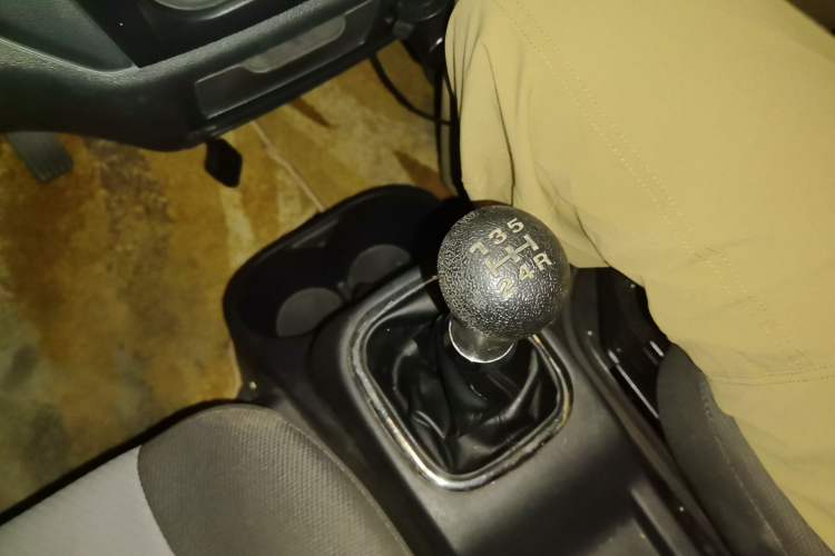 Used CHANGAN KAICHENG Ruixing M60 2019 1.5L Standard Version China VI Van with 5 Seats DAM15KR Gear Lever