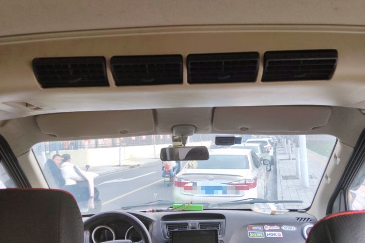 Used CHANGAN KAICHENG Ruixing M60 2019 1.5L Business Version China VI 6-Seater DAM15KR Headliner