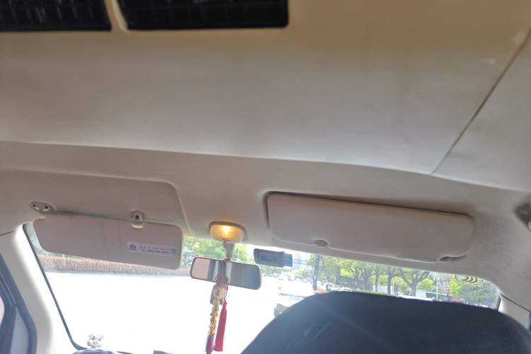 Used CHANGAN KAICHENG Ruixing M60 2019 1.5L Business Model China V Emission Standard 6-Seater 4G15S Headliner