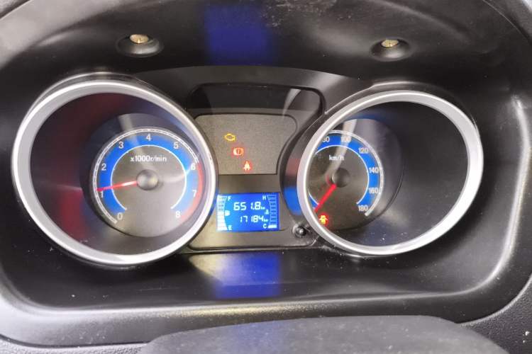 Used CHANGAN KAICHENG Ruixing M60 2019 1.5L Standard Version China VI Emission Standard 5/6 Seats DAM15KR Instrument Cluster