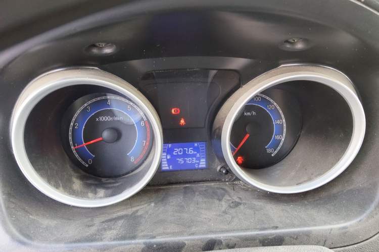 Used CHANGAN KAICHENG Ruixing M60 2019 1.5L Business Version China VI 6-Seater DAM15KR Instrument Cluster