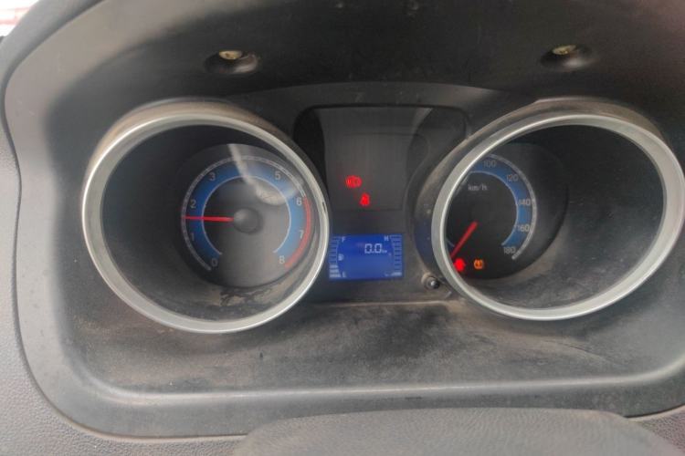 Used CHANGAN KAICHENG Ruixing M60 2019 1.5L Base Version China VI Standard 7-Seater DAM15KR Instrument Cluster
