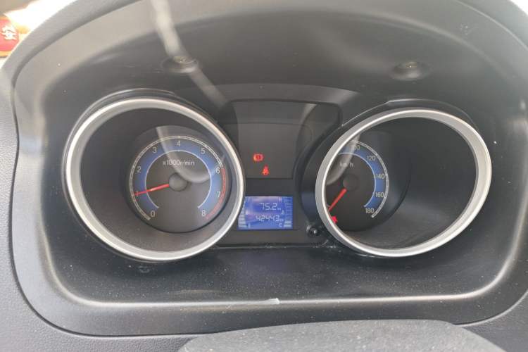 Used CHANGAN KAICHENG Ruixing M60 2019 1.5L Business Model China V Emission Standard 6-Seater 4G15S Instrument Cluster