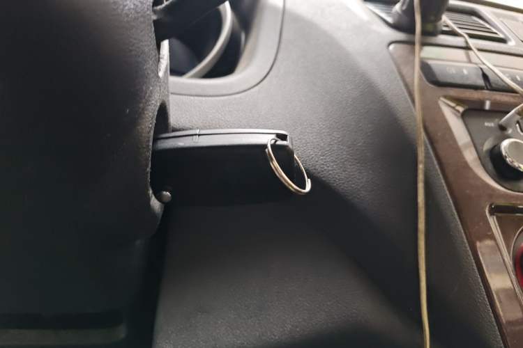 Used CHANGAN KAICHENG Ruixing M60 2019 1.5L Standard Model China V Emission Standards 5/6 Seats 4G15S Interior 1