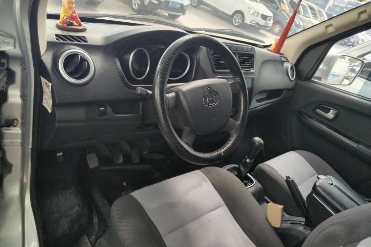 Used CHANGAN KAICHENG Ruixing M60 2019 1.5L Base Version China VI Standard 2-Seater Van with DAM15KR Engine Interior 5