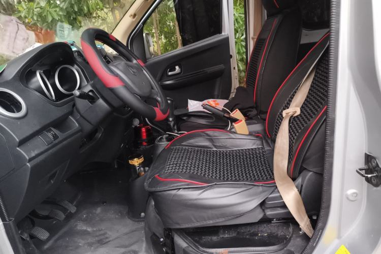 Used CHANGAN KAICHENG Ruixing M60 2019 1.5L Standard Version China VI Emission Standard 5/6 Seats DAM15KR Left Front Seat