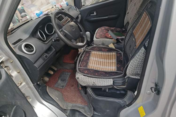 Used CHANGAN KAICHENG Ruixing M60 2019 1.5L Business Version China VI 6-Seater DAM15KR Left Front Seat