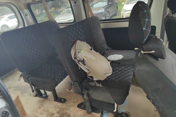 Used CHANGAN KAICHENG Ruixing M60 2019 1.5L Standard Model China V Emission Standards 5/6 Seats 4G15S Left Rear Seat