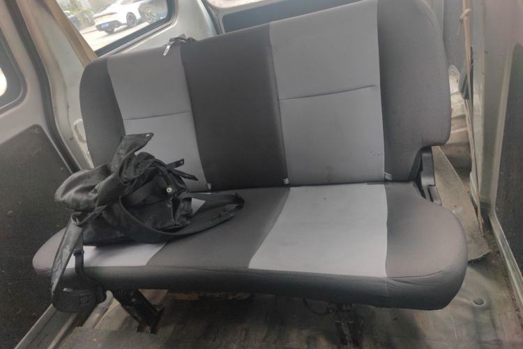 Used CHANGAN KAICHENG Ruixing M60 2019 1.5L Base Version China VI Standard 7-Seater DAM15KR Left Rear Seat