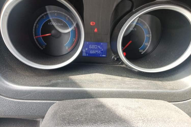 Used CHANGAN KAICHENG Ruixing M60 2019 1.5L Standard Version China VI Van with 5 Seats DAM15KR Odometer Close Up