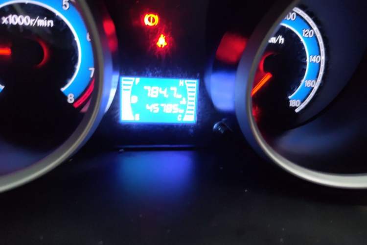 Used CHANGAN KAICHENG Ruixing M60 2019 1.5L Standard Model China V Emission Standards 5/6 Seats 4G15S Odometer Close Up