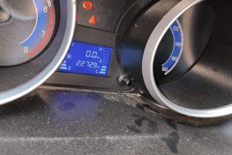 Used CHANGAN KAICHENG Ruixing M60 2019 1.5L Base Model China V Emission Standard 2-Seat Cargo Van with 4G15S Engine Odometer Close Up