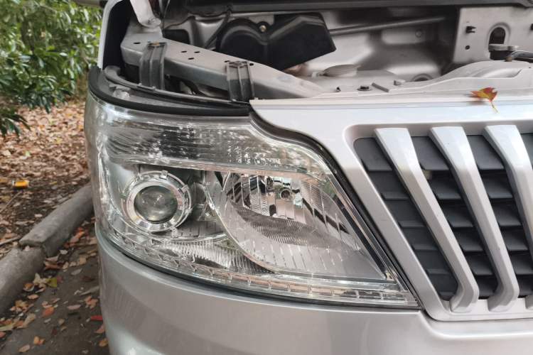 Used CHANGAN KAICHENG Ruixing M60 2019 1.5L Standard Version China VI Emission Standard 5/6 Seats DAM15KR Right Front Headlight