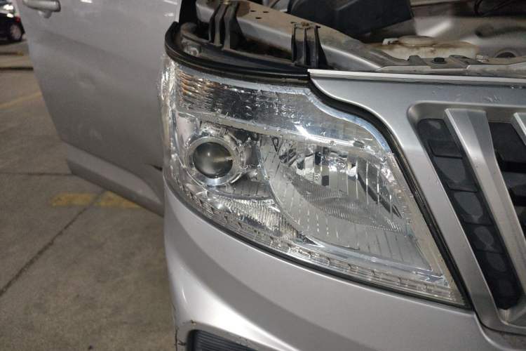 Used CHANGAN KAICHENG Ruixing M60 2019 1.5L Standard Version China VI Emission Standard 5/6 Seats DAM15KR Right Front Headlight