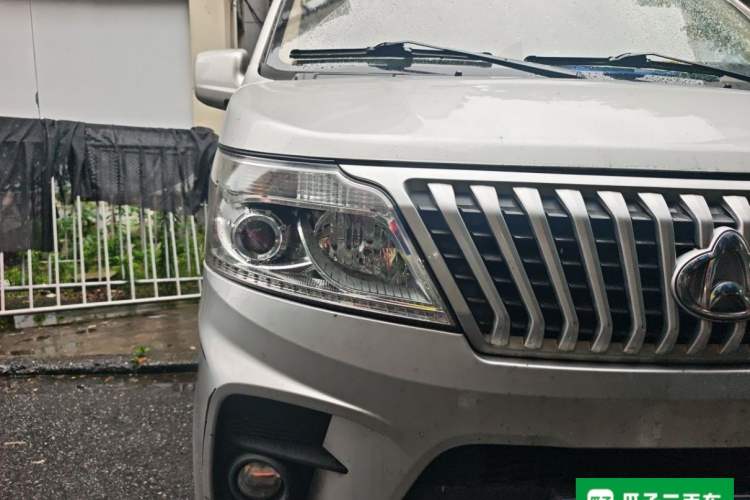 Used CHANGAN KAICHENG Ruixing M60 2019 1.5L Business Version China VI 6-Seater DAM15KR Right Front Headlight