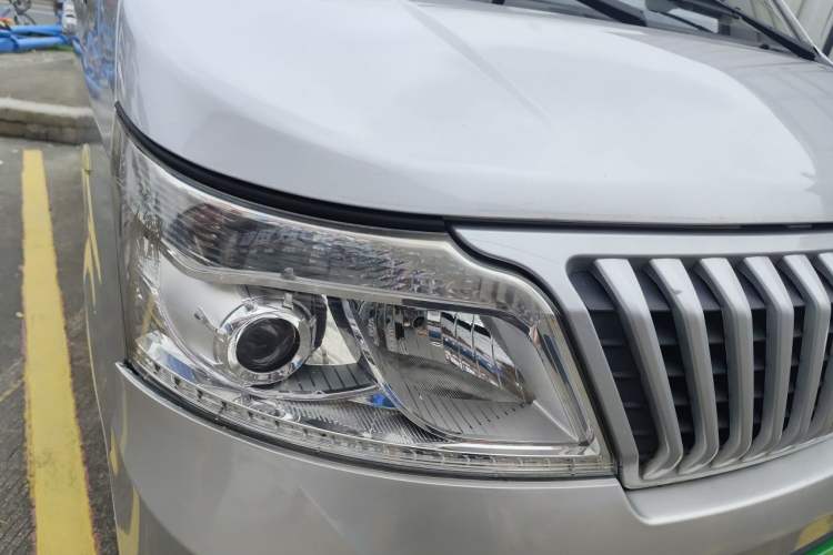 Used CHANGAN KAICHENG Ruixing M60 2019 1.5L Standard Version China VI Van with 5 Seats DAM15KR Right Front Headlight