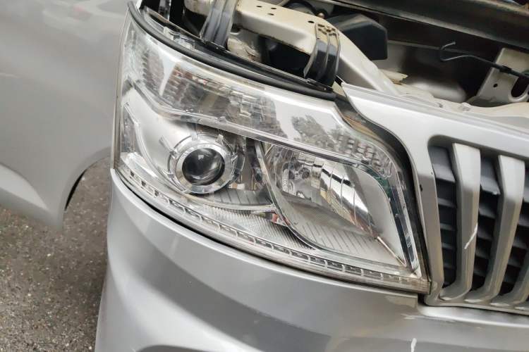 Used CHANGAN KAICHENG Ruixing M60 2019 1.5L Standard Model China V Emission Standards 5/6 Seats 4G15S Right Front Headlight