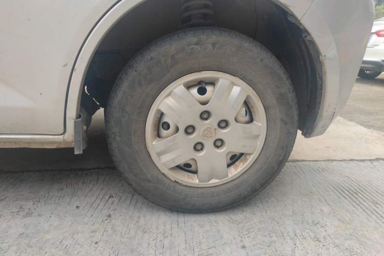 Used CHANGAN KAICHENG Ruixing M60 2019 1.5L Base Version China VI Standard 7-Seater DAM15KR Right Front Wheel Hub