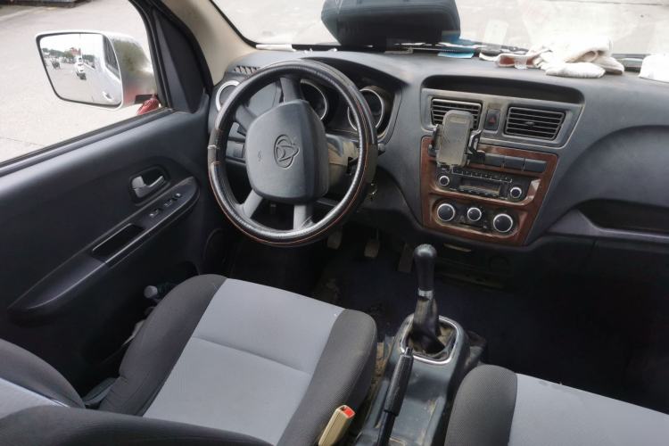 Used CHANGAN KAICHENG Ruixing M60 2019 1.5L Standard Version China VI Emission Standard 5/6 Seats DAM15KR Steering Wheel