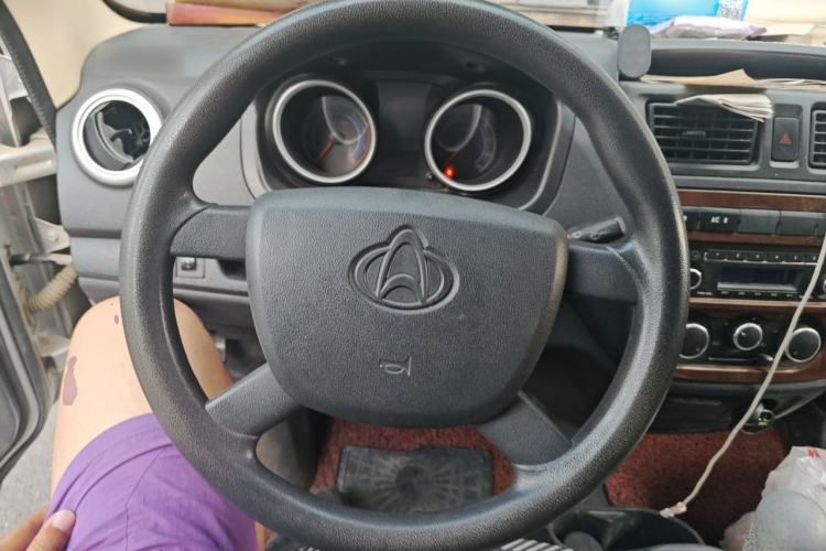 Used CHANGAN KAICHENG Ruixing M60 2019 1.5L Business Version China VI 6-Seater DAM15KR Steering Wheel