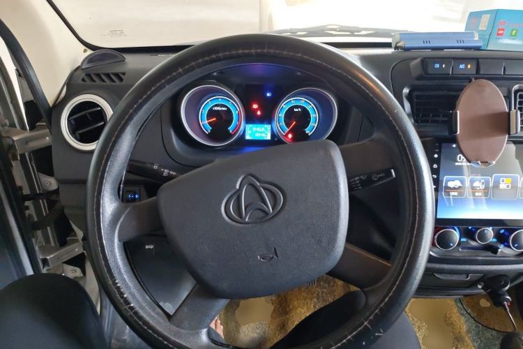 Used CHANGAN KAICHENG Ruixing M60 2019 1.5L Standard Version China VI Van with 5 Seats DAM15KR Steering Wheel