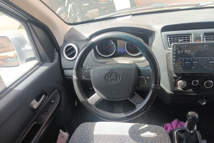 Used CHANGAN KAICHENG Ruixing M60 2019 1.5L Standard Version China VI Van with 5 Seats DAM15KR Steering Wheel