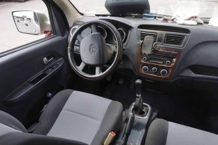 Used CHANGAN KAICHENG Ruixing M60 2019 1.5L Standard Version China VI Emission Standard 5/6 Seats DAM15KR Steering Wheel