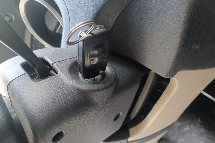 Used CHANGAN KAICHENG Ruixing M60 2019 1.5L Standard Model China V Emission Standards 5/6 Seats 4G15S Vehicle Key