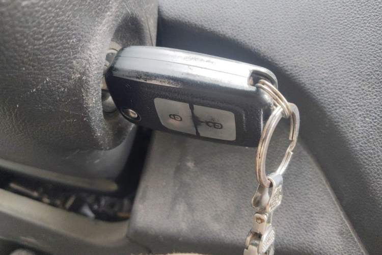 Used CHANGAN KAICHENG Ruixing M60 2019 1.5L Standard Version China VI Emission Standard 5/6 Seats DAM15KR Vehicle Key