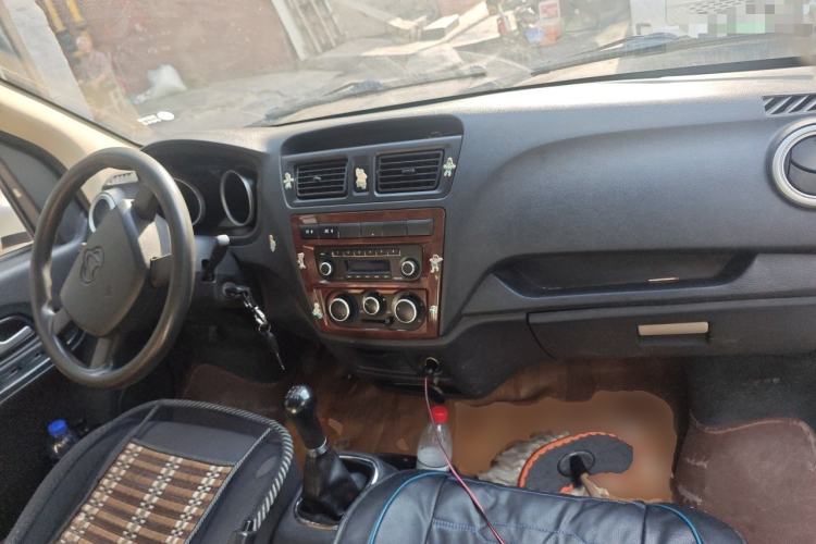 Used CHANGAN KAICHENG Ruixing M60 2019 1.5L Base Version China VI Standard 2-Seater Van with DAM15KR Engine Center Console