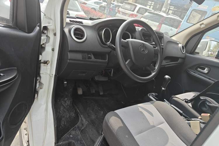Used CHANGAN KAICHENG Ruixing M60 2019 1.5L Standard Version China VI Emission Standard 5/6 Seats DAM15KR Driver Seat