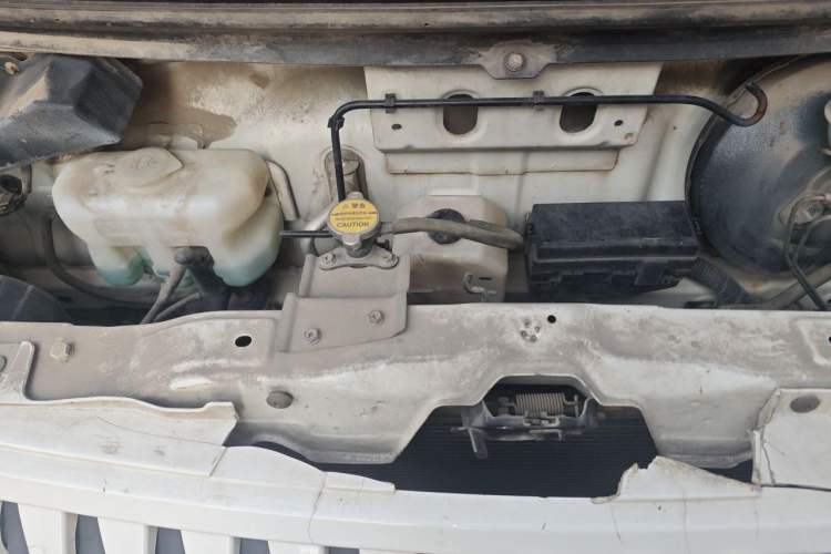 Used CHANGAN KAICHENG Ruixing M60 2019 1.5L Base Version China VI Standard 2-Seater Van with DAM15KR Engine Engine Bay