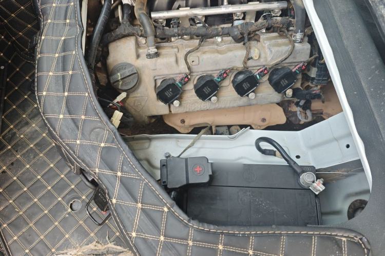 Used CHANGAN KAICHENG Ruixing M60 2019 1.5L Business Version China VI 6-Seater DAM15KR Engine Bay