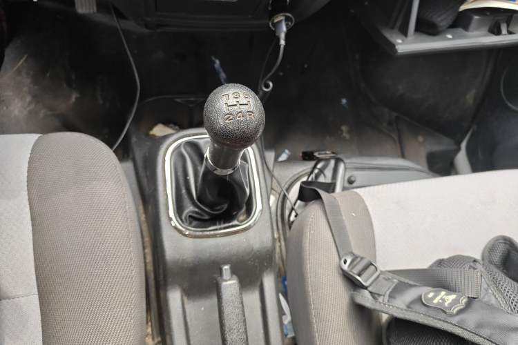 Used CHANGAN KAICHENG Ruixing M60 2019 1.5L Standard Version China VI Emission Standard 5/6 Seats DAM15KR Gear Lever