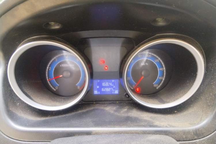 Used CHANGAN KAICHENG Ruixing M60 2019 1.5L Standard Model China V Emission Standards 5/6 Seats 4G15S Instrument Cluster